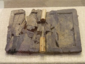 Tablet ante litteram